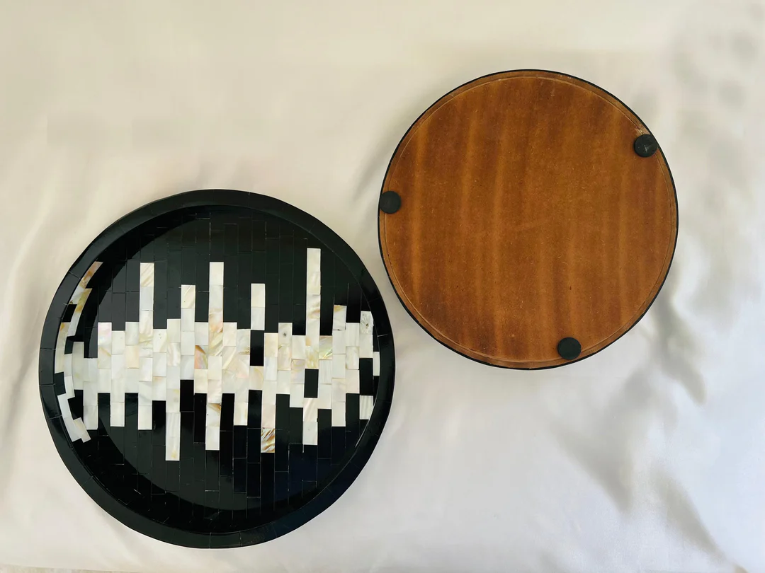 Jodha Furniture Monochrome Patterned Mosaic Tray In Mother Of Pearl - Image 3