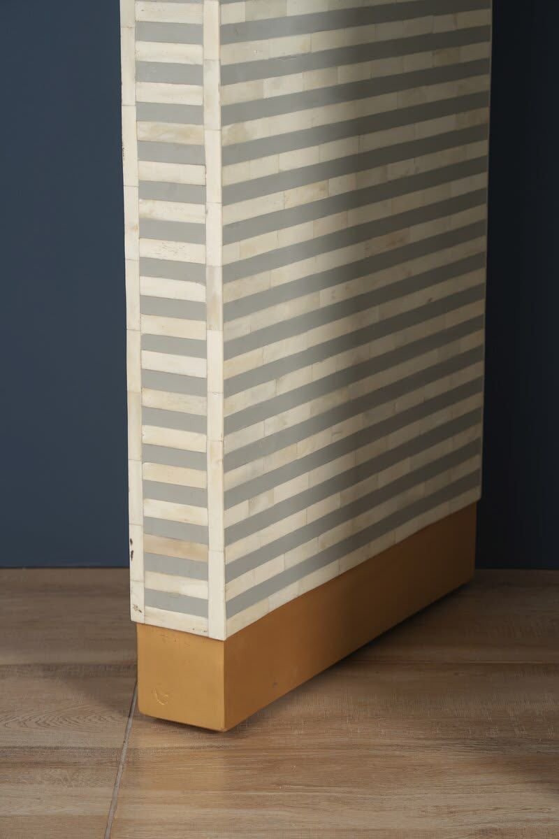 Elegant bone inlay console table by Ashborn furniture - Image 3
