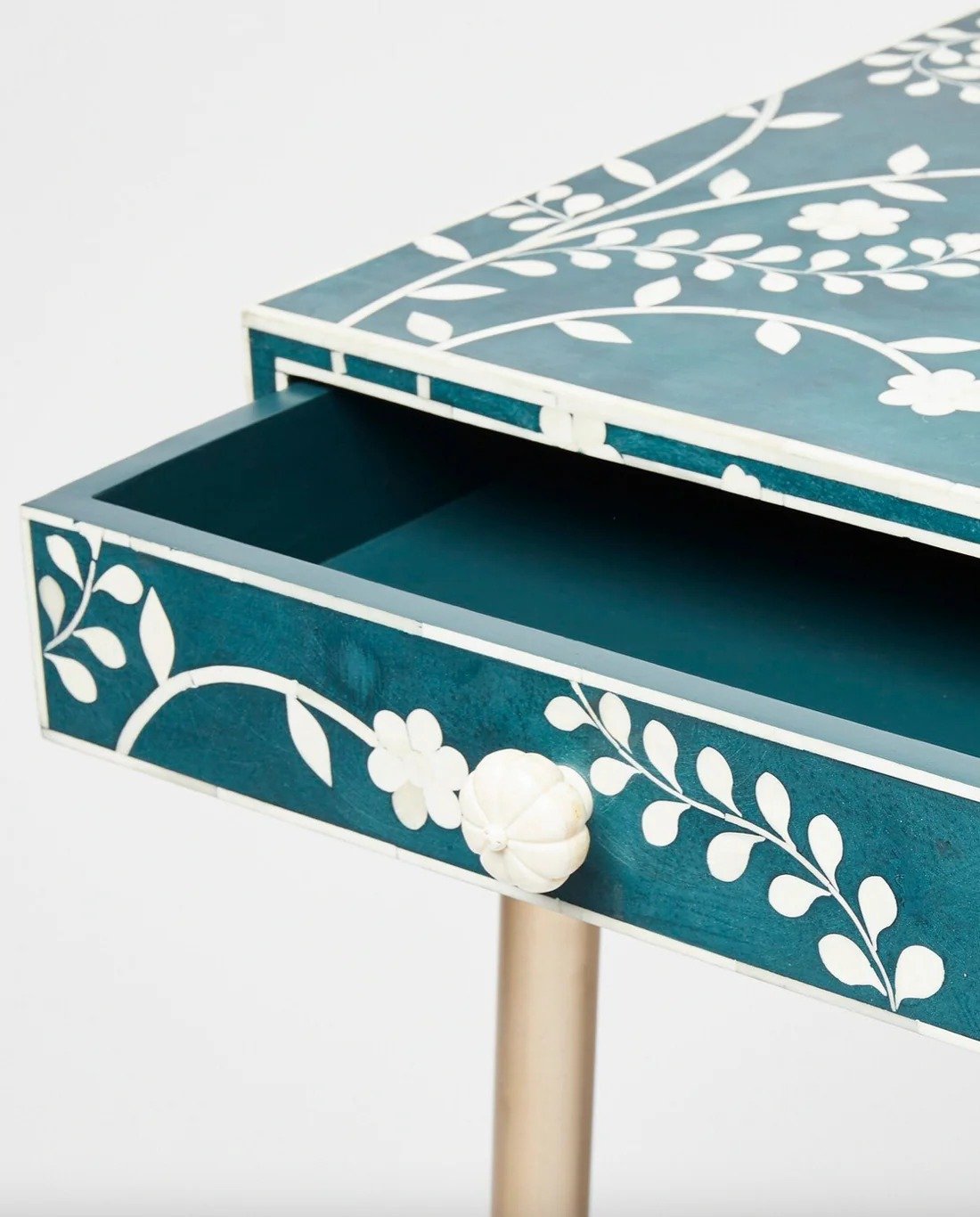 Blue floral bone inlay console table By Ashborn furniture - Image 4