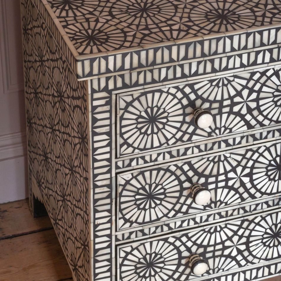 Lattice bone inlay chest of drawer by Ashborn furniture - Image 3